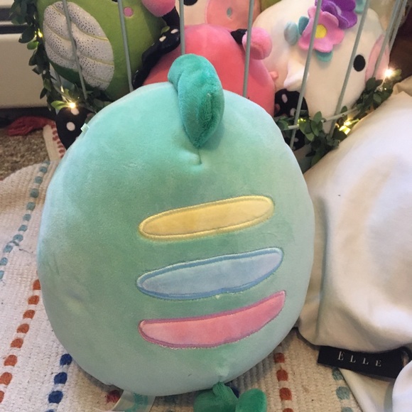 Valentine’s Day squishmallow colorful - Picture 2 of 2